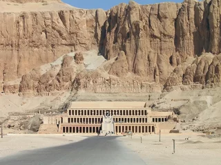  temple of queen hatshepsut, in the valley of the k © Richard Connors