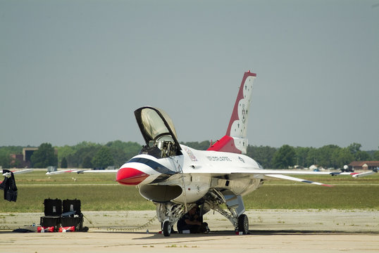 Usaf Thunderbirds F16 On Ground