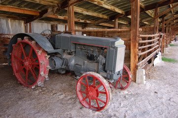 Fototapeta na wymiar old tractor