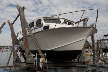 painting a yacht