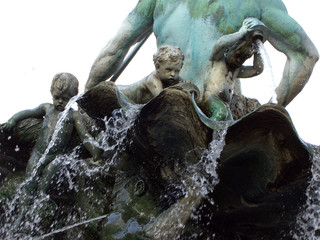 Fototapeta na wymiar neptunbrunnen (8)