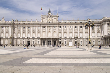 Fototapeta na wymiar palacio real madrid spain
