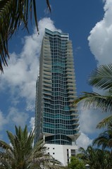 Fototapeta na wymiar art deco wieżowiec w Miami Beach, Floryda, USA