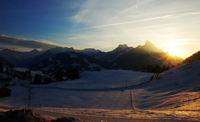 abendstimmung &uuml;ber gstaad