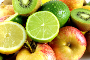 Obraz na płótnie Canvas colorful display of fruits