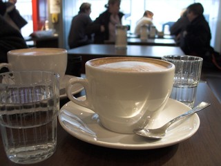 café