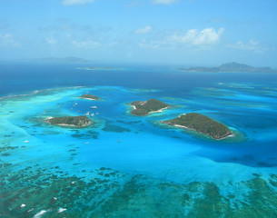 Fototapeta na wymiar latający samolot Grenadyny wyspy