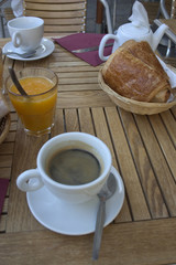 petit déjeuner continental