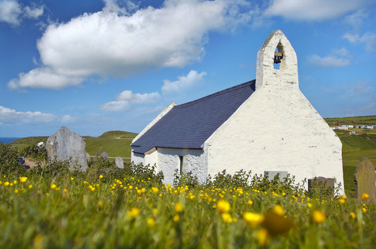 mwnt chapel