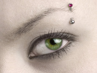 green woman eye