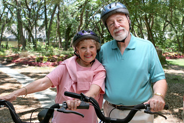 Obraz premium safe senior bikers