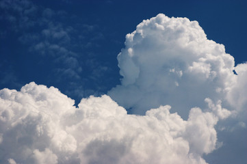 Obraz na płótnie Canvas cloudy cky