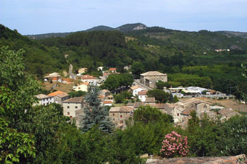 Fototapeta na wymiar wioska Cévenol