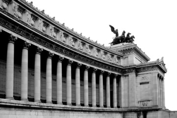 the vittorio emanuell monument in rome