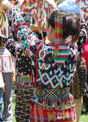 chinese dancers