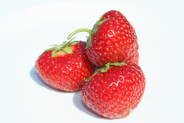 drei erdbeeren