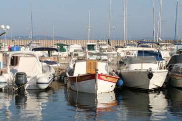 bateaux dans le port de saint maxime