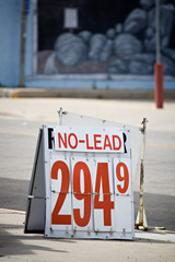 gas sign no lead
