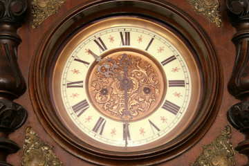 Fototapeta na wymiar antique clock