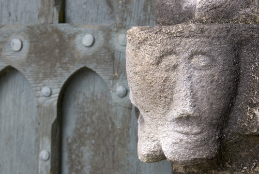 d&eacute;tail de l'&eacute;glise saint-salomon &agrave; la martyre