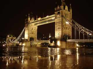 tower bridge