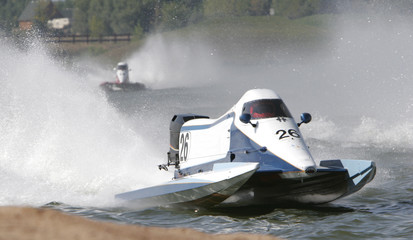 speedboat race