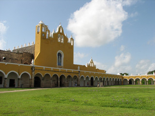 basilica izamal