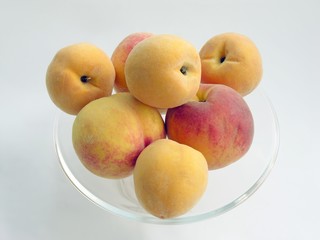 gold and red peaches