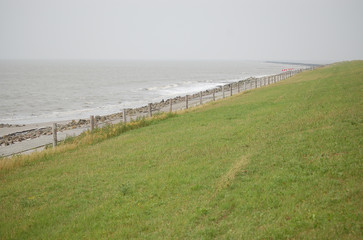 deich an der nordseeküste