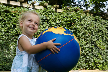welt-kinderhände2