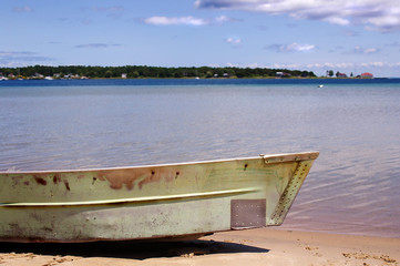 Obraz premium old beach boat