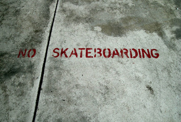 no skateboarding