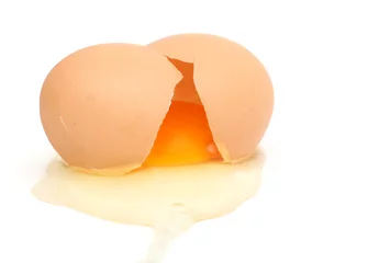 Crédence de cuisine en verre imprimé Oeufs sur le plat cracked egg