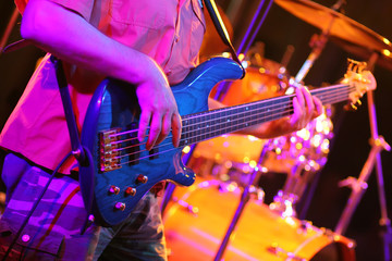 play the guitar