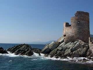 tour en ruine