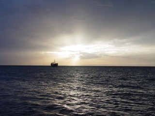 sun set boat