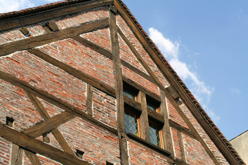 maison colombage et brique dijon