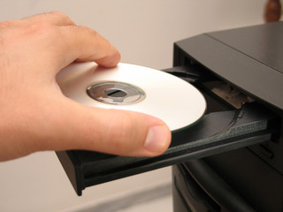 inserting the cd