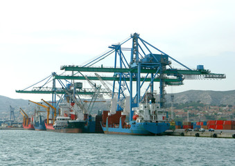 Cargos porte containers