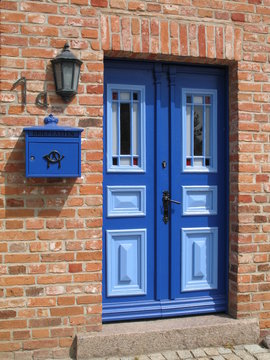 blaue t&uuml;r