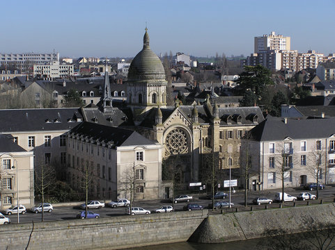 0299-laval En Mayenne