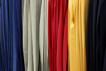 pantalons aux multiples couleur