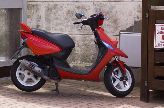 scooter rouge