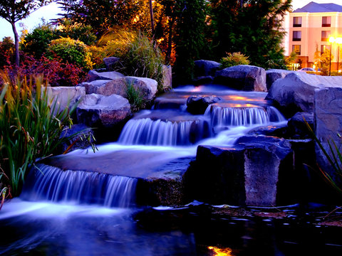 Fototapeta water flowing