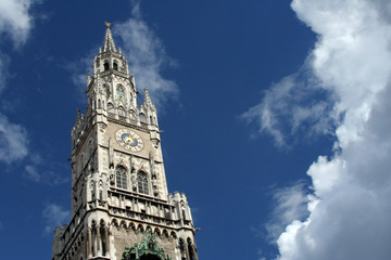 Fototapeta na wymiar munich, marienplatz tower