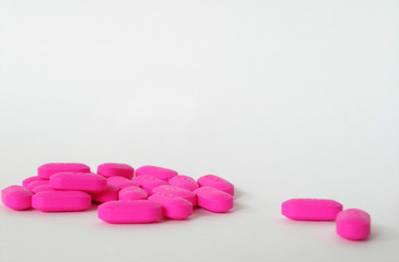 Obraz na płótnie Canvas pink pills2