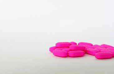 Obraz na płótnie Canvas różowe tabletki