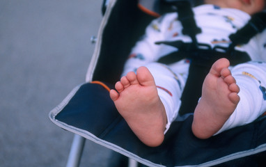 baby feet - 1178212