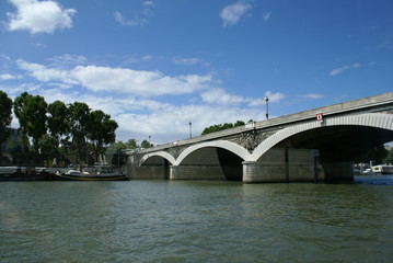 seine bridge in paris