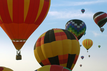 balloons taking off